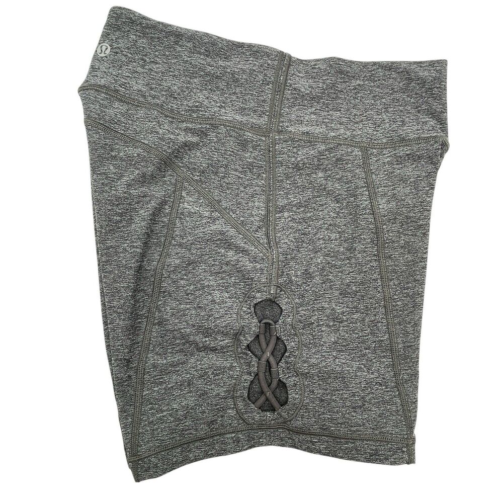 Lululemon Athletica Women's 3.1 Grey Compression Shorts Yoga Sz 8 Laser Cutouts